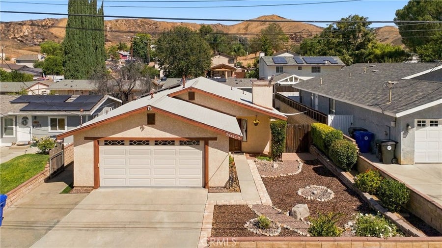 Property photo for 29523 Hunstock, Val Verde, CA