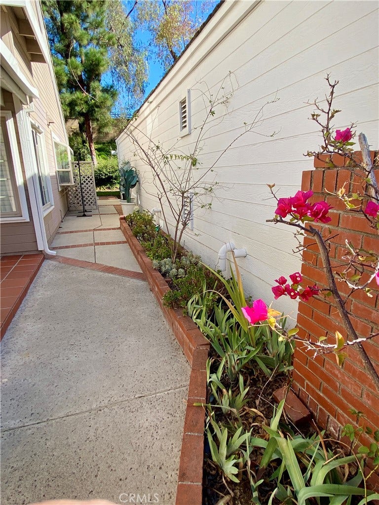 28303 Alava, Mission Viejo, CA 92692 28303 Alava, Mission Viejo, CA 92692