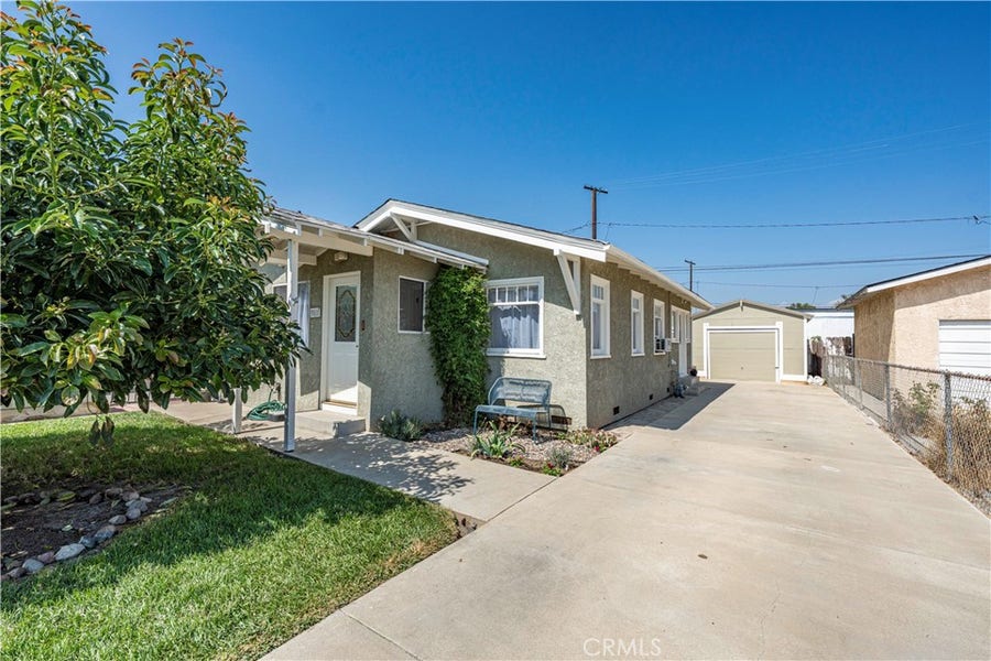 Property photo for 51 W Zane Street, Long Beach, CA
