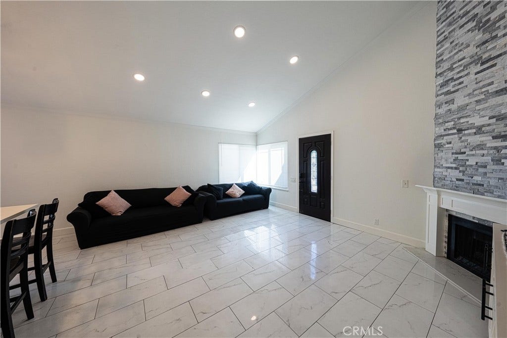 27081 Sombras, Mission Viejo, CA 92692 27081 Sombras, Mission Viejo, CA 92692