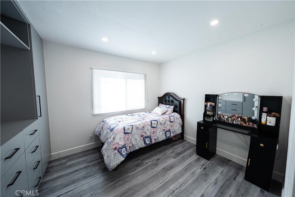 27081 Sombras, Mission Viejo, CA 92692 Room 3