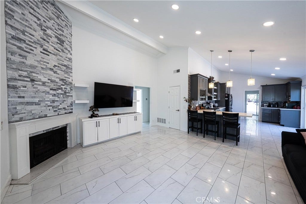 27081 Sombras, Mission Viejo, CA 92692 27081 Sombras, Mission Viejo, CA 92692