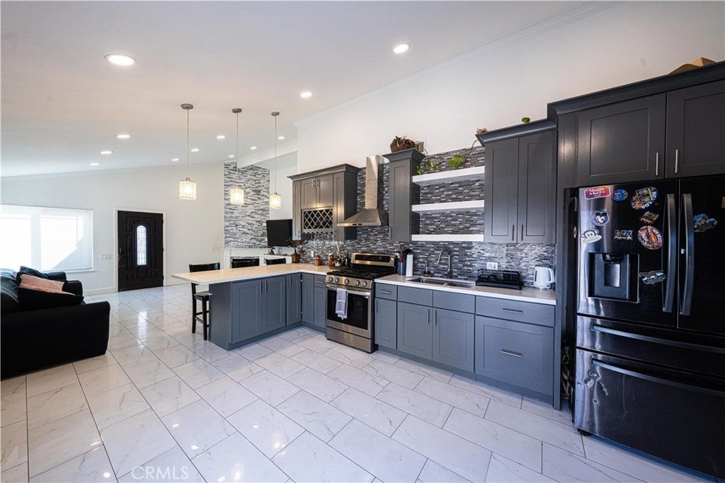 27081 Sombras, Mission Viejo, CA 92692 27081 Sombras, Mission Viejo, CA 92692