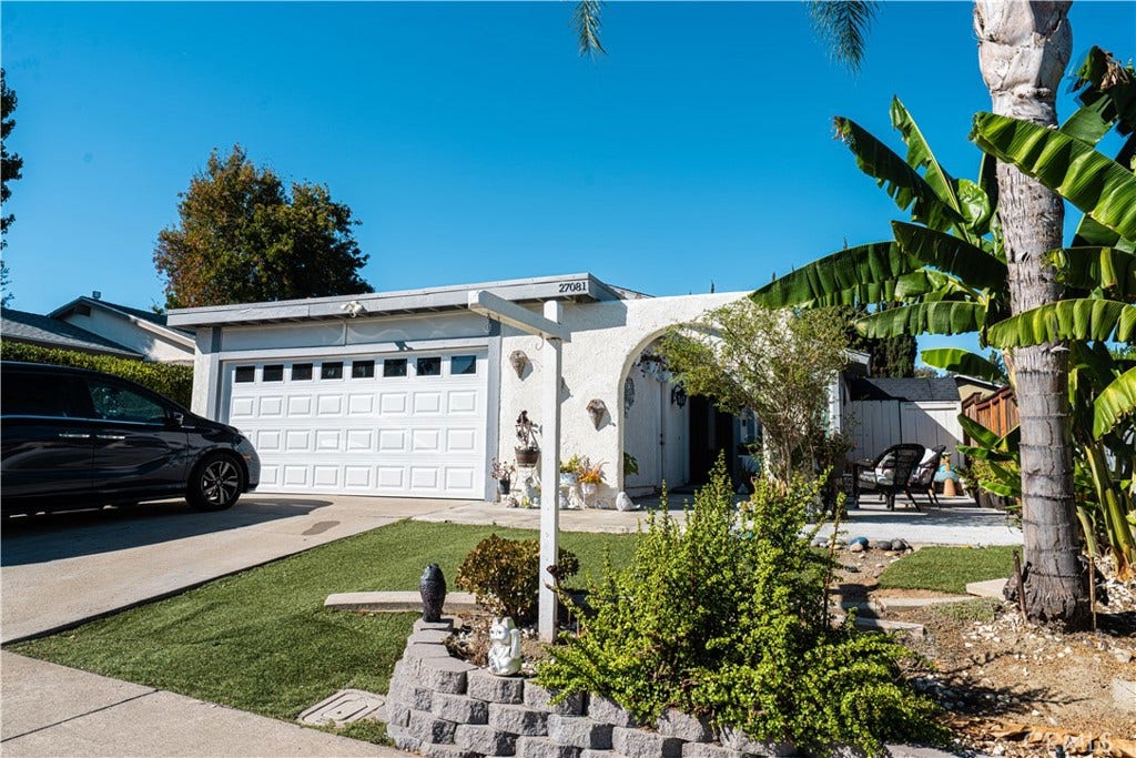 27081 Sombras, Mission Viejo, CA 92692 27081 Sombras, Mission Viejo, CA 92692