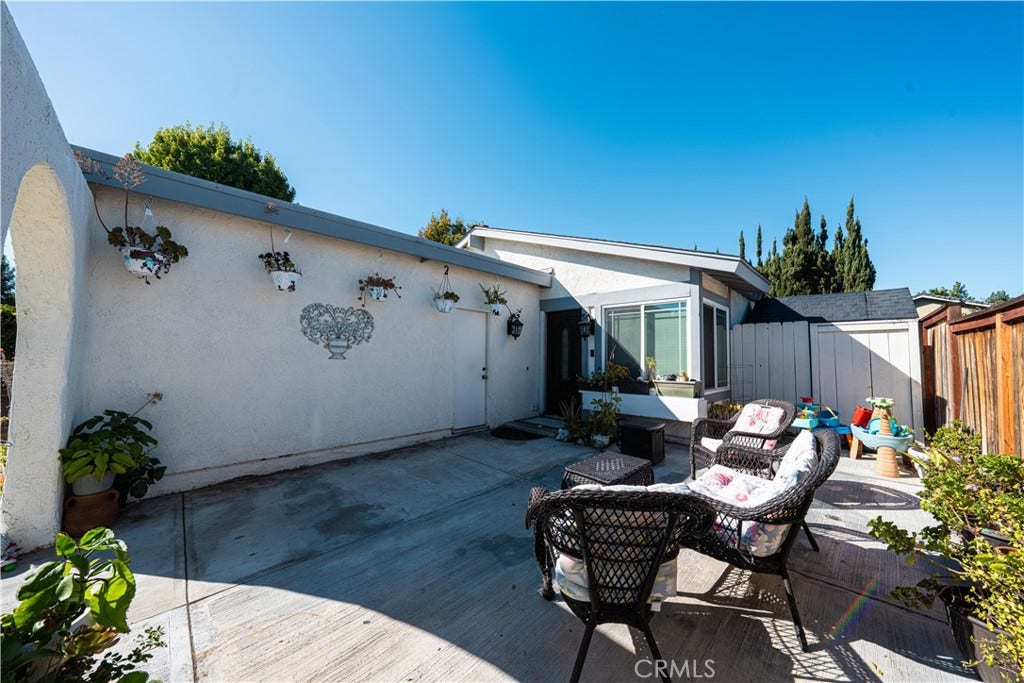 27081 Sombras, Mission Viejo, CA 92692 27081 Sombras, Mission Viejo, CA 92692