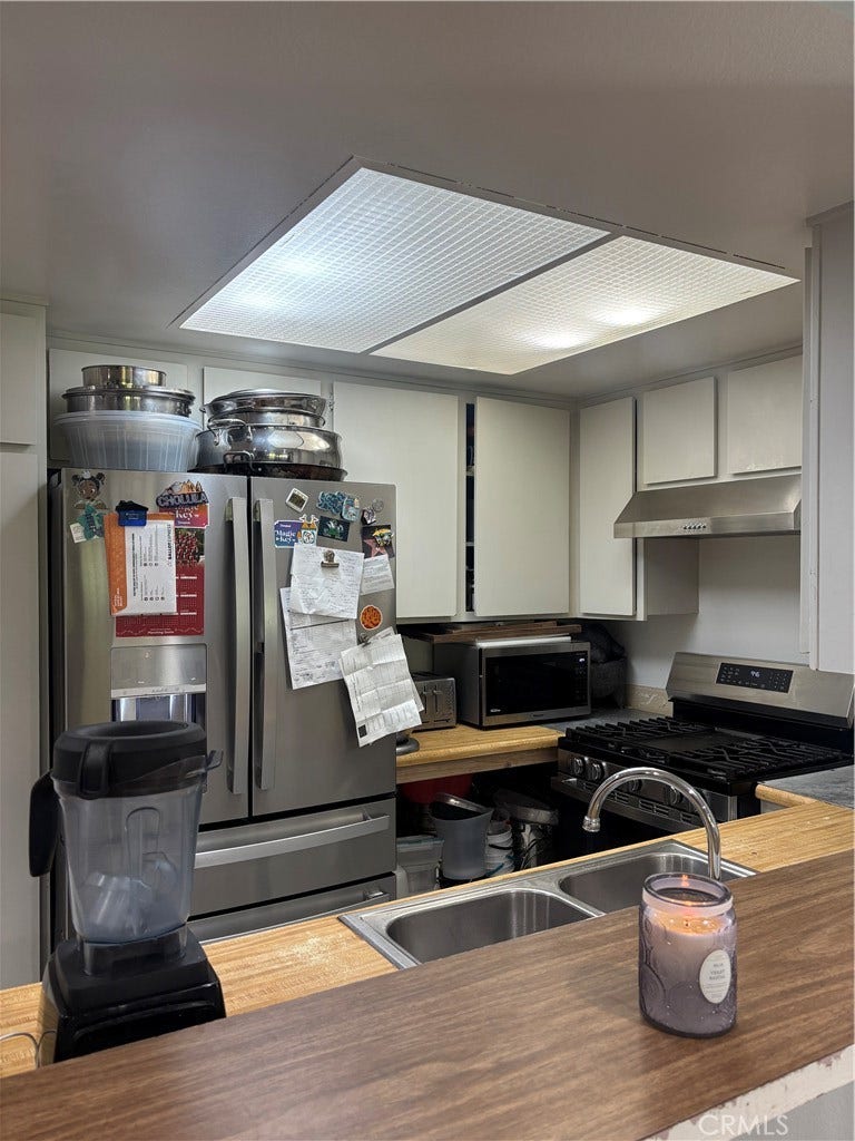 700 W 3rd, Santa Ana, CA 92701 700 W 3rd, Santa Ana, CA 92701