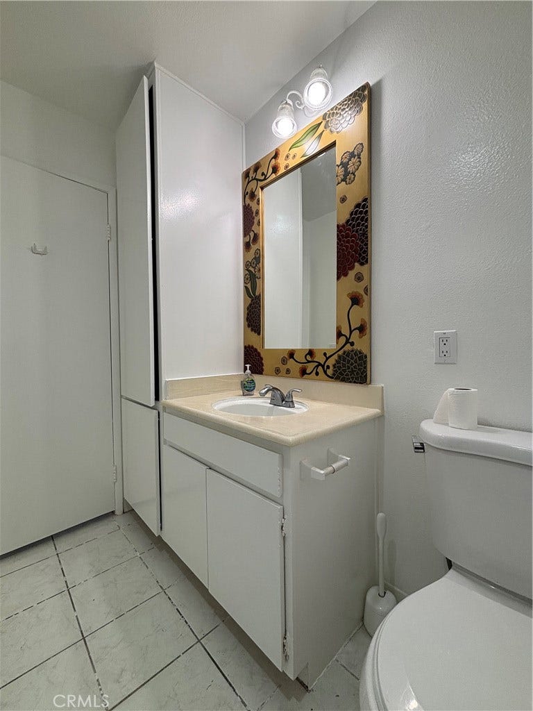 700 W 3rd, Santa Ana, CA 92701 700 W 3rd, Santa Ana, CA 92701