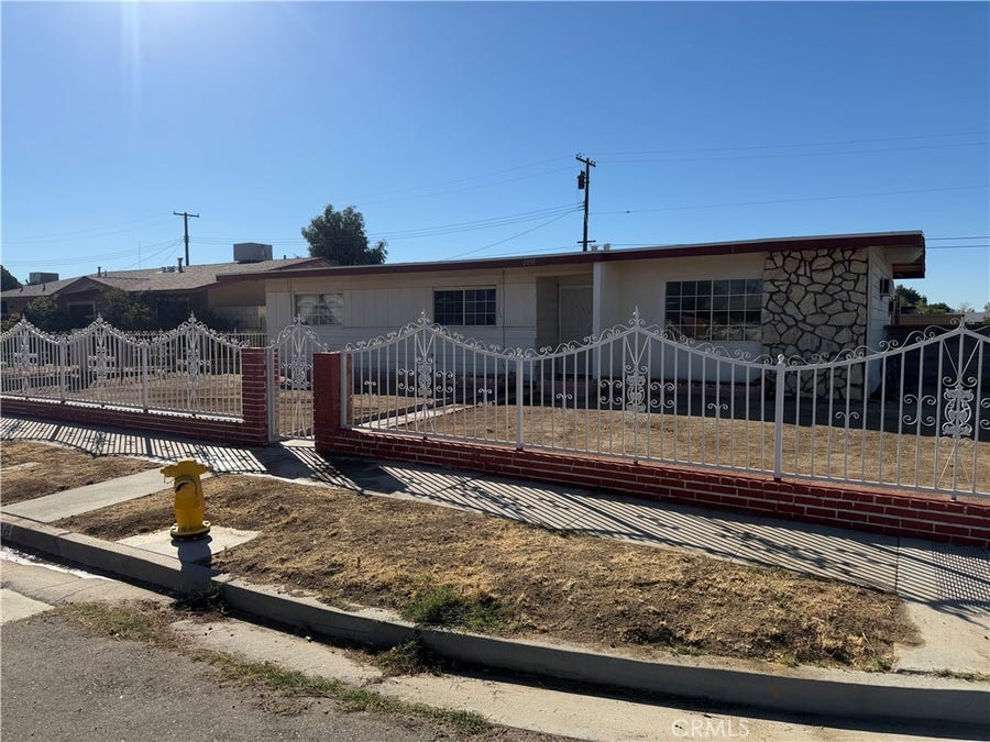 Property photo for 2090 Orange Street, Rosamond, CA