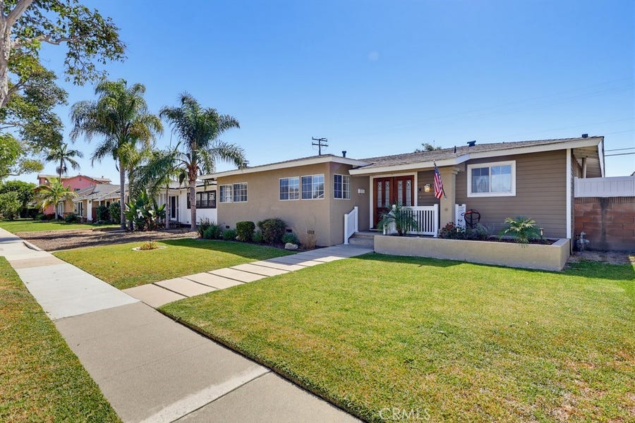 Property photo for 6448 E Pageantry, Long Beach, CA