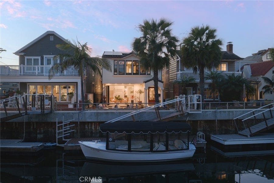 Property photo for 162 Rivo Alto Canal, Long Beach, CA