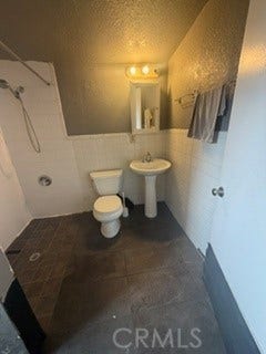 12318 211th, Hawaiian Gardens, CA 90716 12318 211th, Hawaiian Gardens, CA 90716