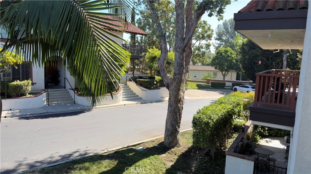 6358 Riviera Circle, Long Beach, CA 90815 Grounds