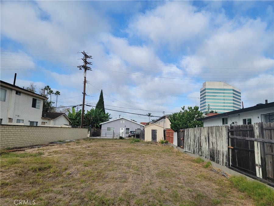 Property photo for 17101 B Lane, Huntington Beach, CA