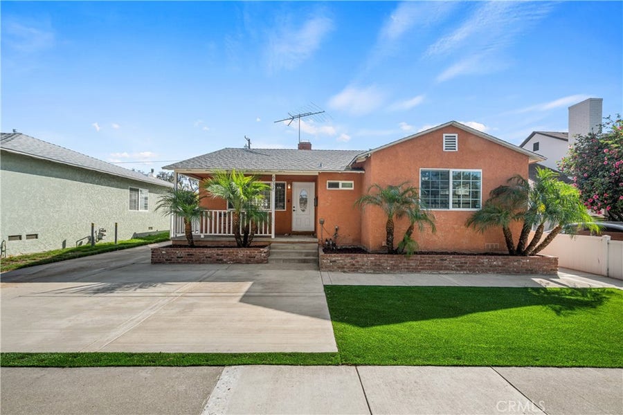 Property photo for 6032 Oliva, Lakewood, CA