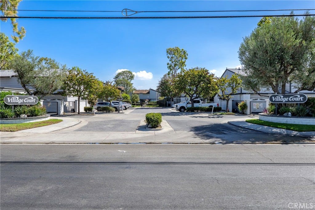 Trophy of the Neighborhood, 2 Brm, 2 Bth, 2 Car Garage, Gated Community
