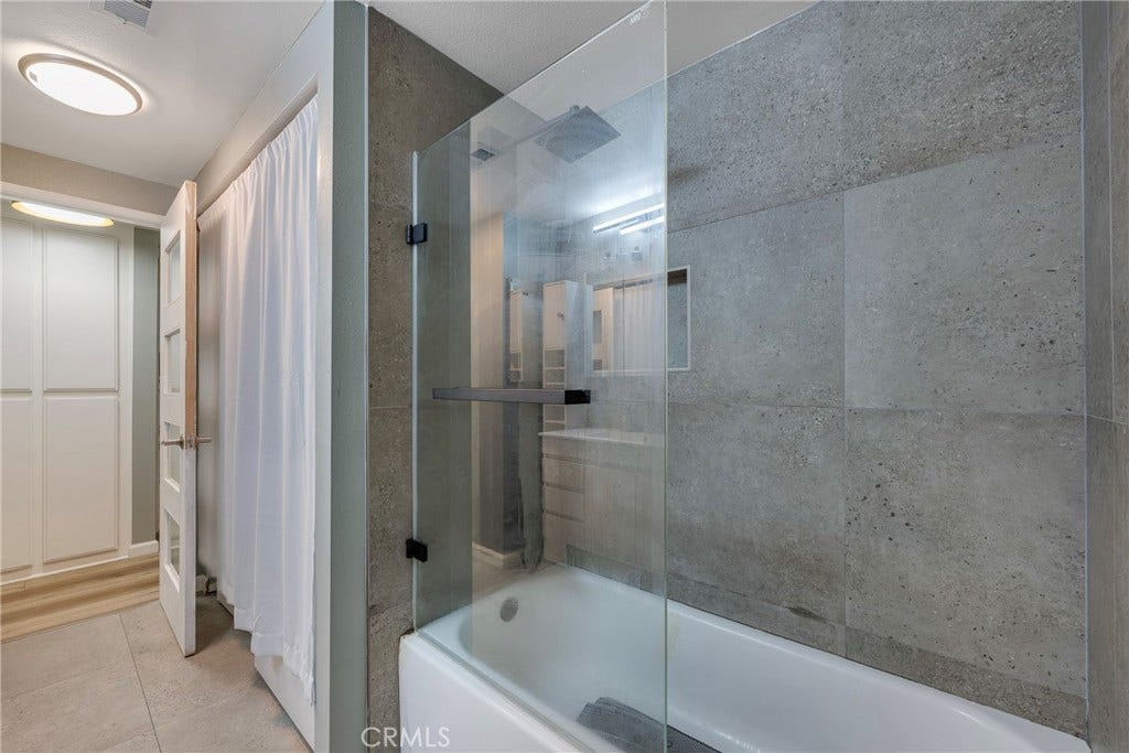 Trophy of the Neighborhood, 2 Brm, 2 Bth, 2 Car Garage, Gated Community