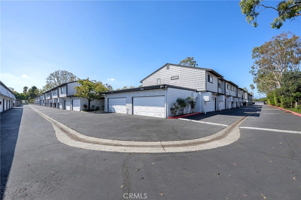 Trophy of the Neighborhood, 2 Brm, 2 Bth, 2 Car Garage, Gated Community