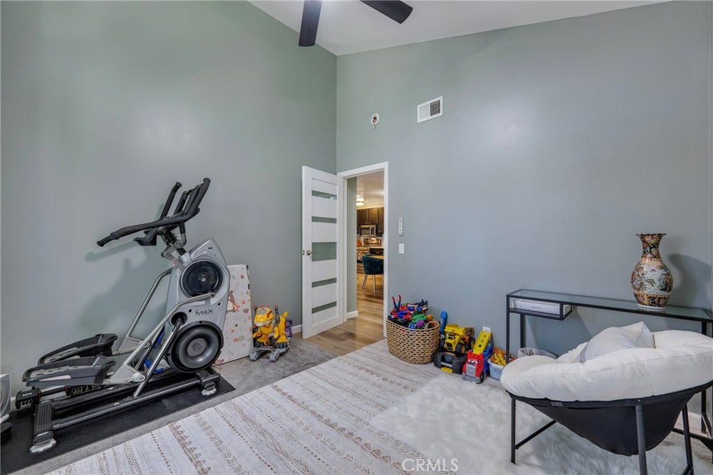 Trophy of the Neighborhood, 2 Brm, 2 Bth, 2 Car Garage, Gated Community