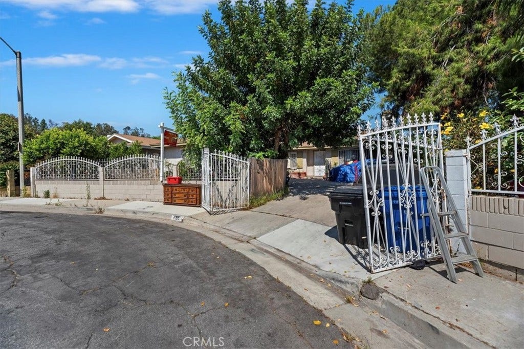 435 Leverett, La Puente, CA 91744 435 Leverett, La Puente, CA 91744
