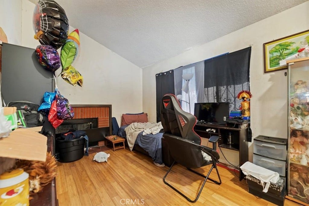 435 Leverett, La Puente, CA 91744 435 Leverett, La Puente, CA 91744