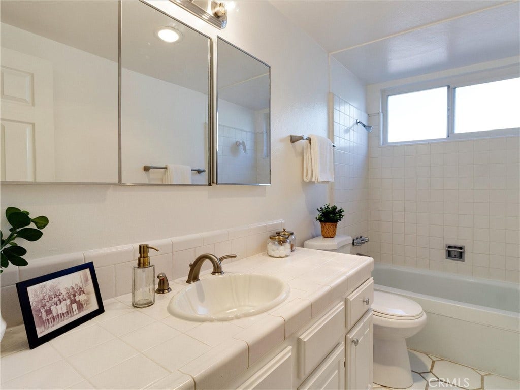 2606 Sherwood Drive, Fullerton, CA 92831 2606 Sherwood Drive, Fullerton, CA 92831