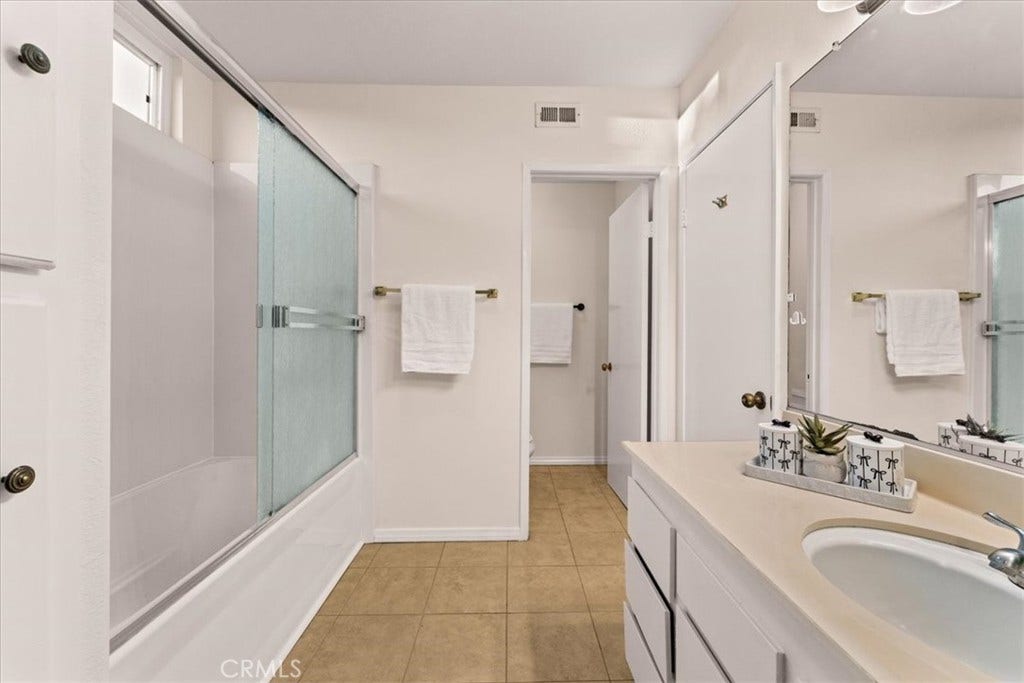 13951 Nadia Way, #5, Garden Grove, CA 92843 13951 Nadia Way, #5, Garden Grove, CA 92843