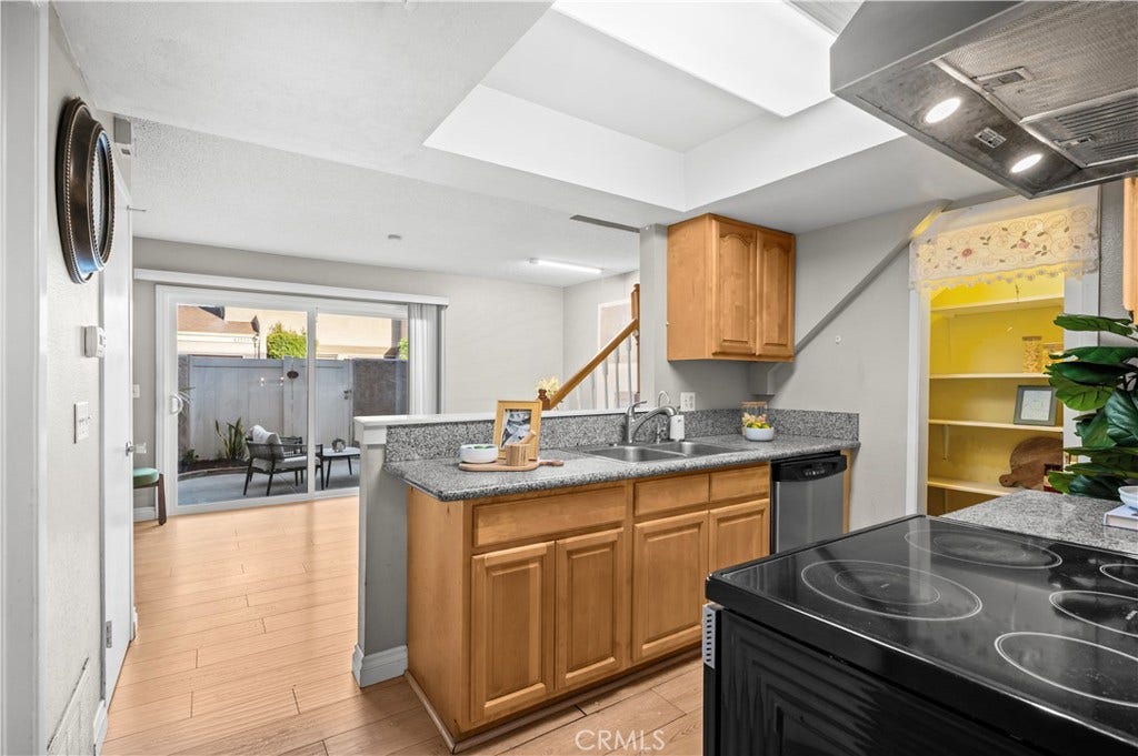 7650 College Drive, Stanton, CA 90680