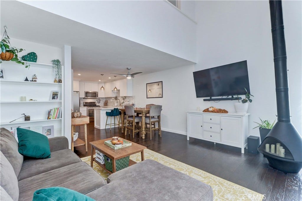 1048 Cabrillo Park Drive, #A, Santa Ana, CA 92701