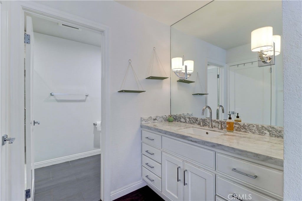 1048 Cabrillo Park Drive, #A, Santa Ana, CA 92701