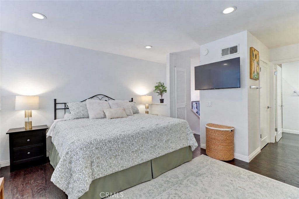 1048 Cabrillo Park Drive, #A, Santa Ana, CA 92701