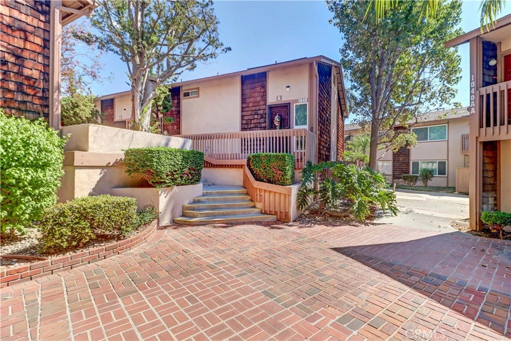 1048 Cabrillo Park Drive, #A, Santa Ana, CA 92701
