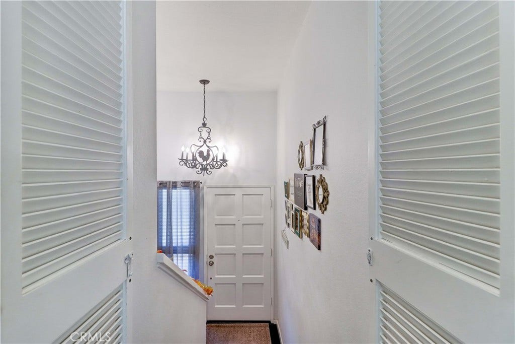1048 Cabrillo Park Drive, #A, Santa Ana, CA 92701