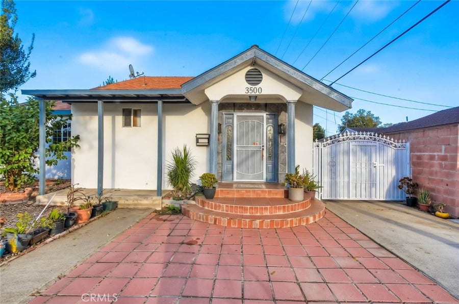 Property photo for 3500 Easy Avenue, Long Beach, CA