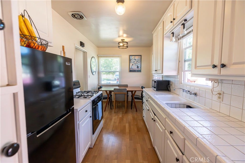 415 S Devon, Orange, CA 92868 Kitchen