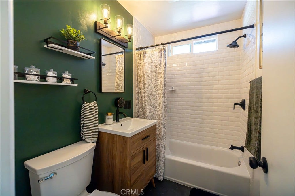415 S Devon, Orange, CA 92868 Bath
