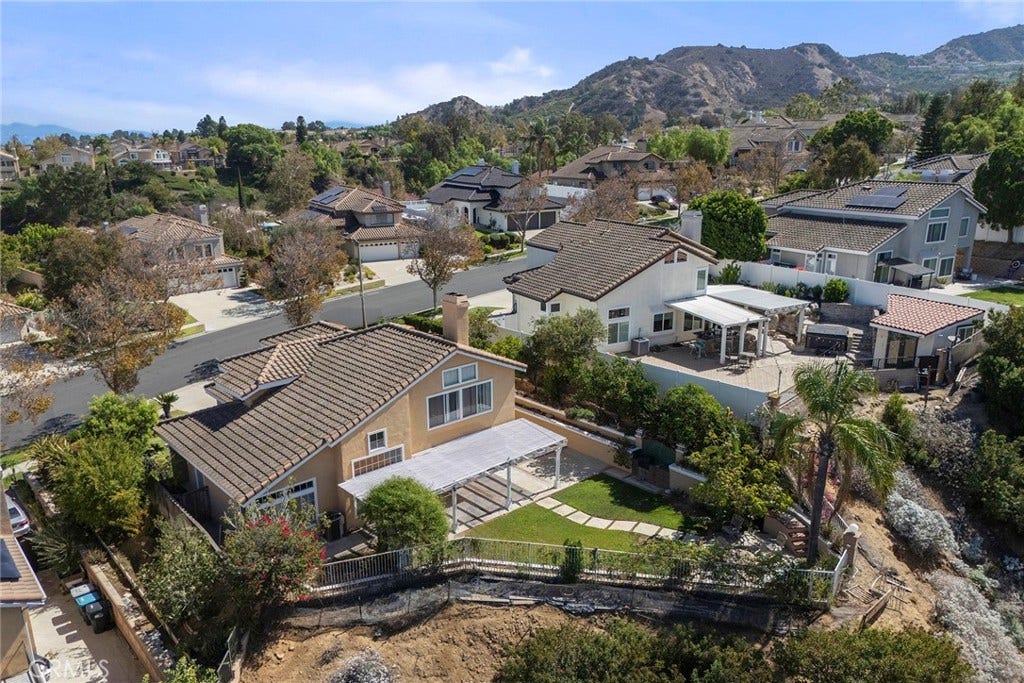 1500 San Ponte, Corona, CA 92882 1500 San Ponte, Corona, CA 92882