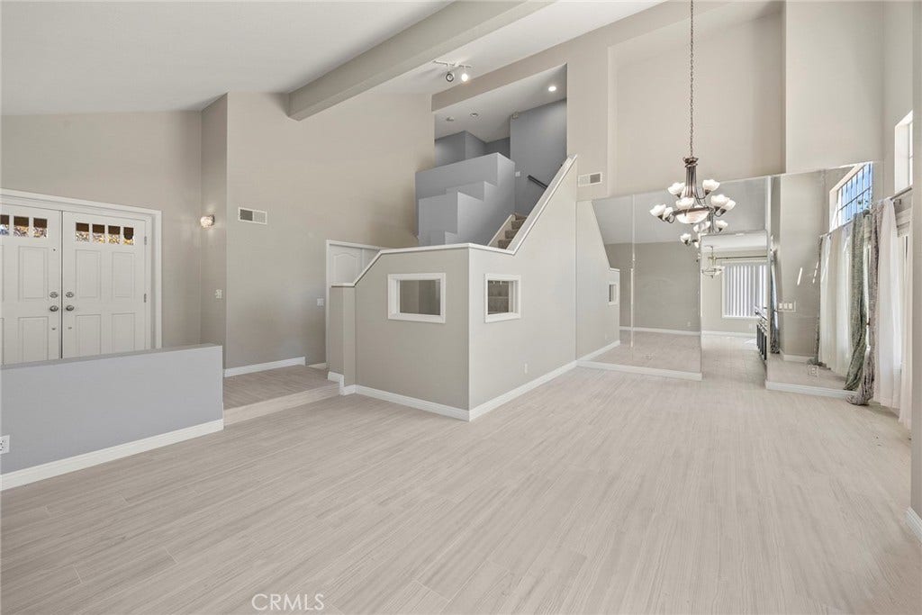 1500 San Ponte, Corona, CA 92882 1500 San Ponte, Corona, CA 92882