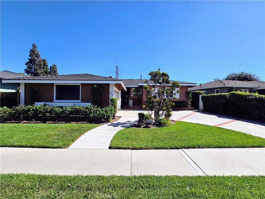 Property photo for 872 N Karen Way, Long Beach, CA
