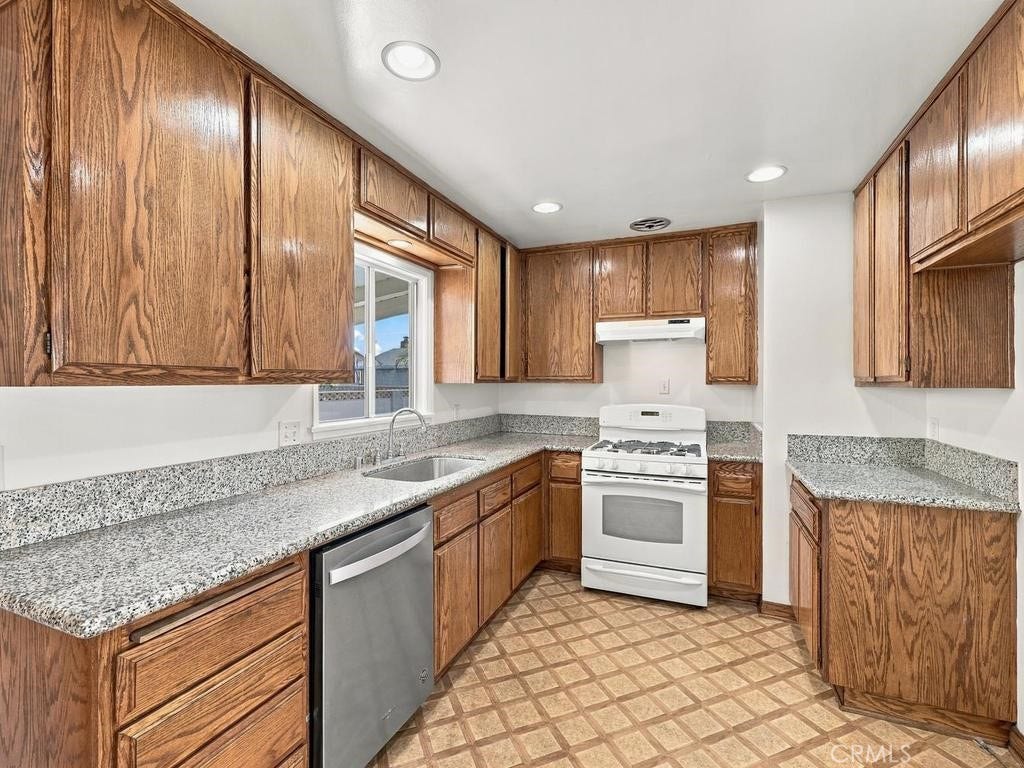 5536 Panama Drive, Buena Park, CA 90620 5536 Panama Drive, Buena Park, CA 90620