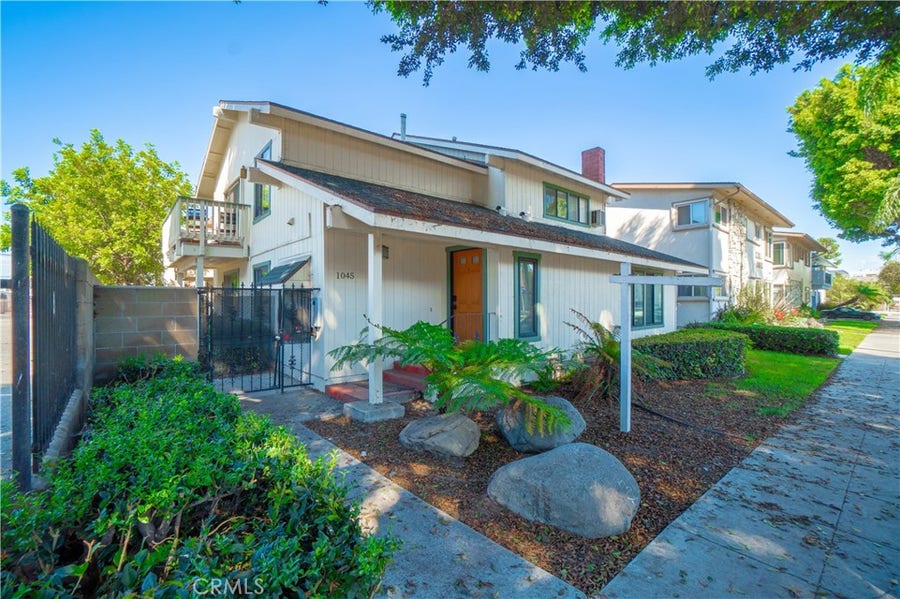 Property photo for 1045 E 3rd Street, #4, Long Beach, CA