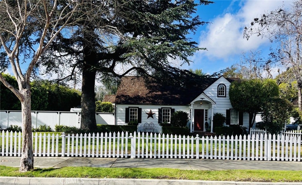 2110 N Ross, Santa Ana, CA 92706 2110 N Ross, Santa Ana, CA 92706