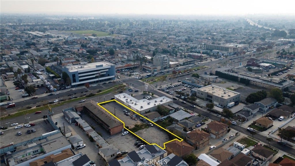 15329 Hawthorne Boulevard, Lawndale, CA 90260