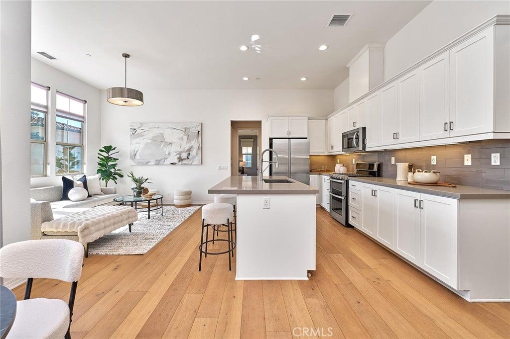 112 Parkwood, Irvine, CA 92620 112 Parkwood, Irvine, CA 92620