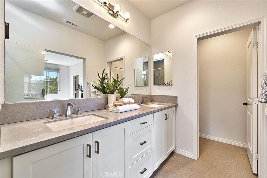 112 Parkwood, Irvine, CA 92620 112 Parkwood, Irvine, CA 92620