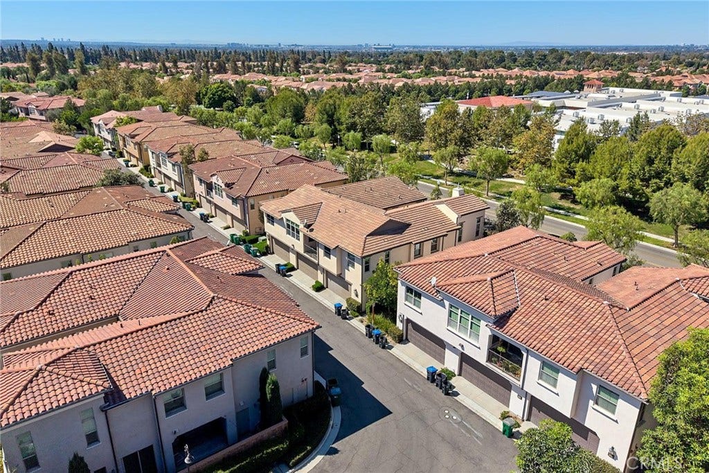 112 Parkwood, Irvine, CA 92620 112 Parkwood, Irvine, CA 92620