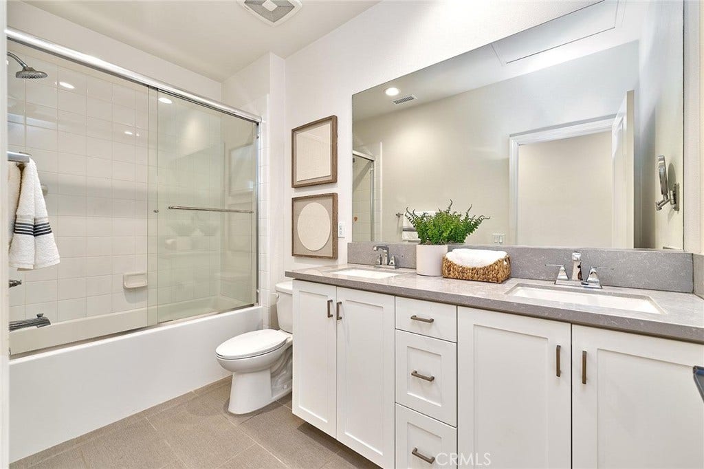 112 Parkwood, Irvine, CA 92620 112 Parkwood, Irvine, CA 92620