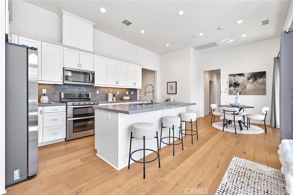 112 Parkwood, Irvine, CA 92620 112 Parkwood, Irvine, CA 92620