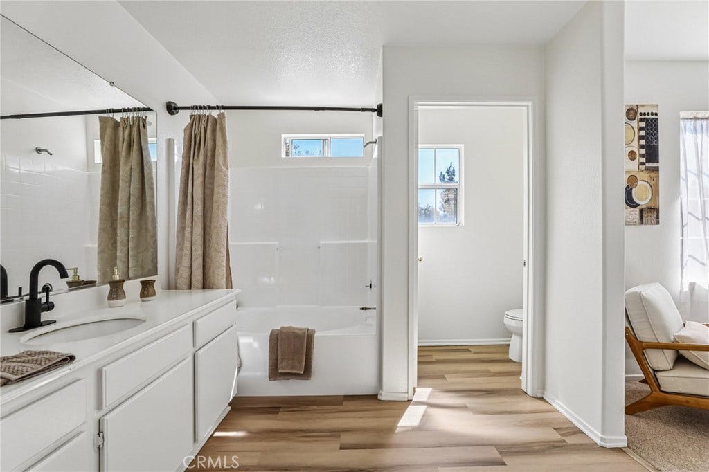 7210 Paseo Del Rio, Commerce, CA 90040