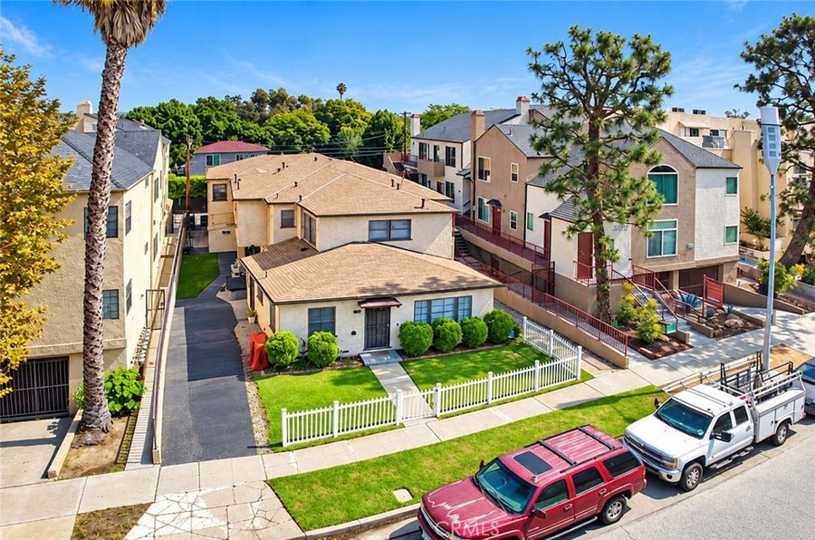 Property photo for 2526 S Centinela Avenue, Los Angeles, CA