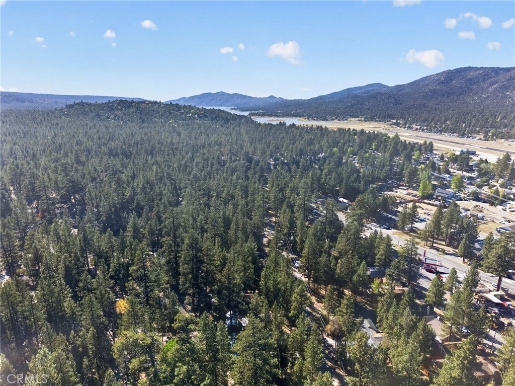 518 W Aeroplane, Big Bear City, CA 92314 518 W Aeroplane, Big Bear City, CA 92314
